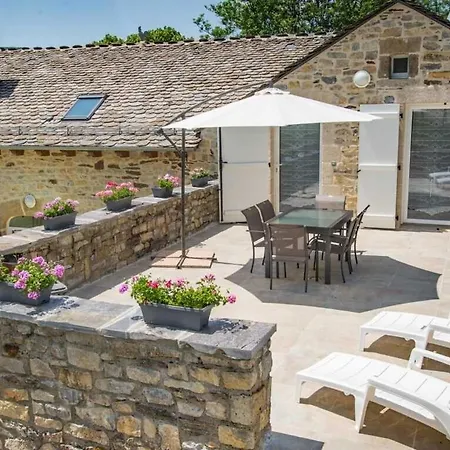 Holiday home Du Au Cayre *